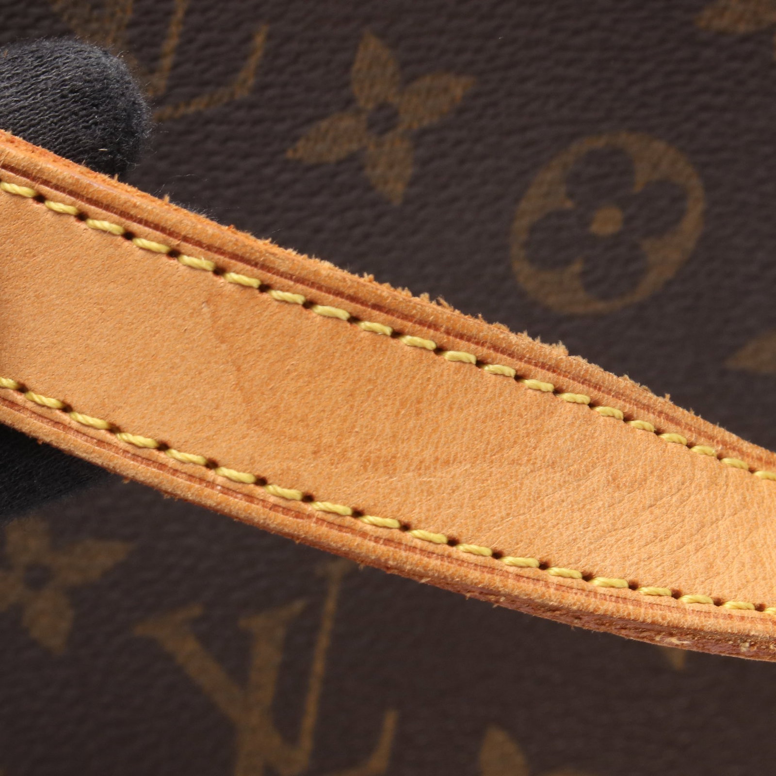LV Cite GM Monogram Shoulder Bag - 11