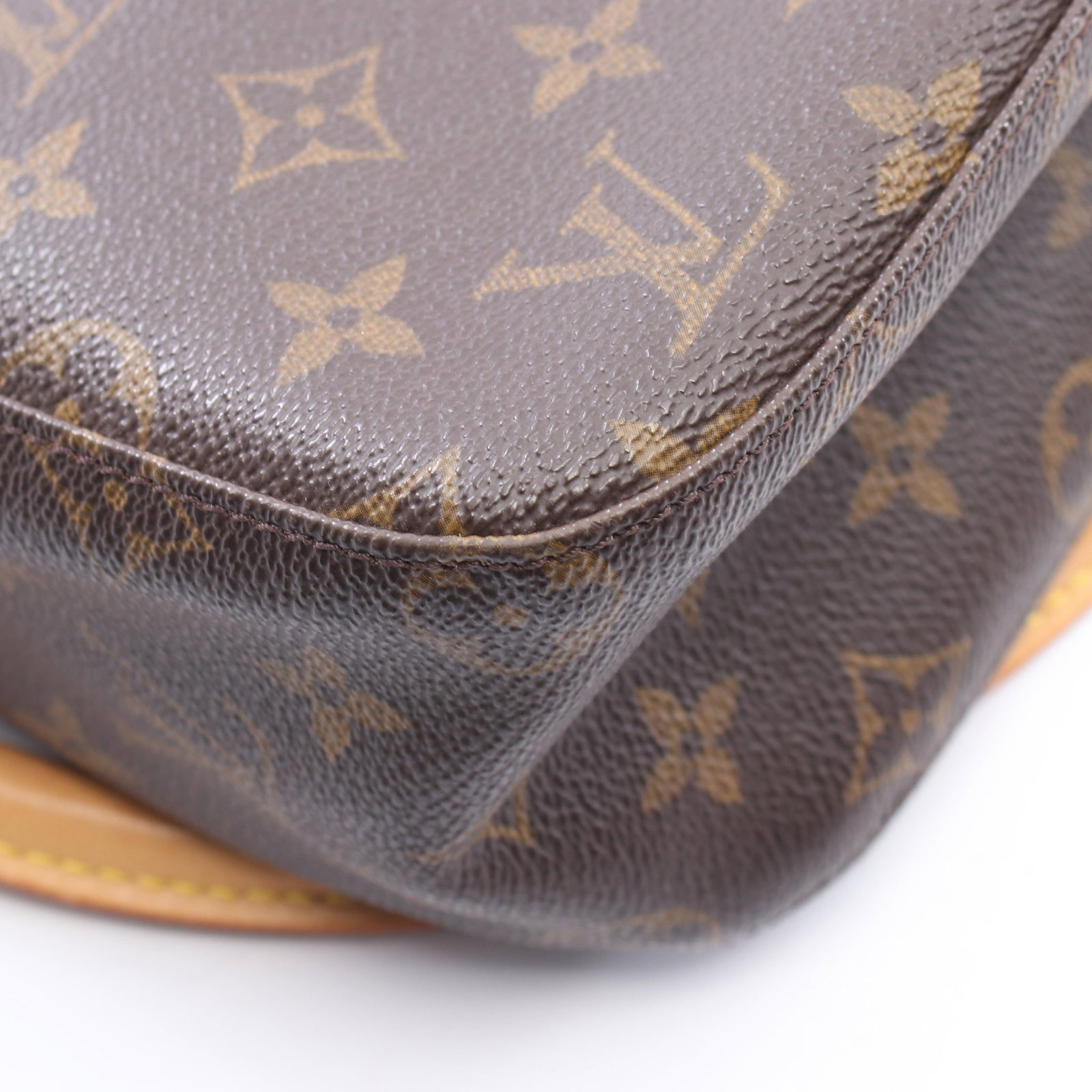 LV Looping MM Monogram Shoulder Bag - 9