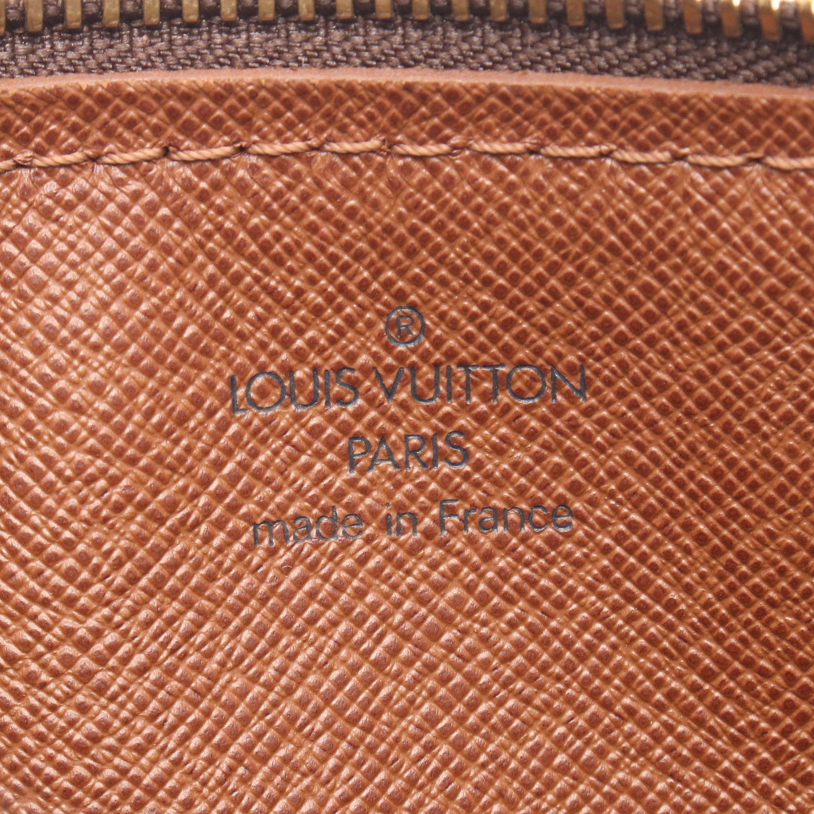 LV Papillon 26 Monogram Handbag - 4