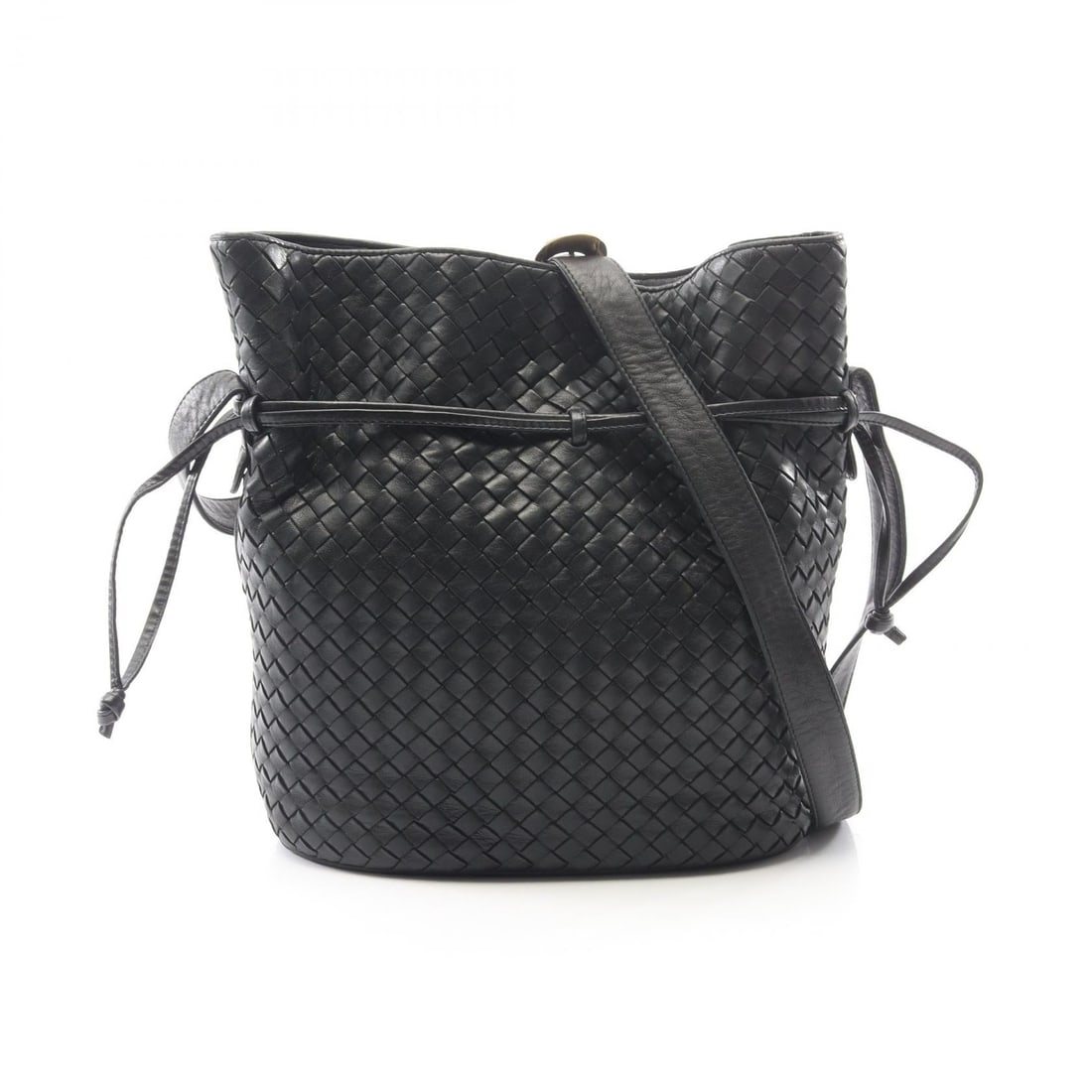 Bottega Intrecciato Purse Shoulder: Authentic and authenticated Bottega Veneta Intrecciato purse shoulder bag in black leather. Approx. 28H x 25W x 14D cm with 100-108 cm strap. No accessories listed.