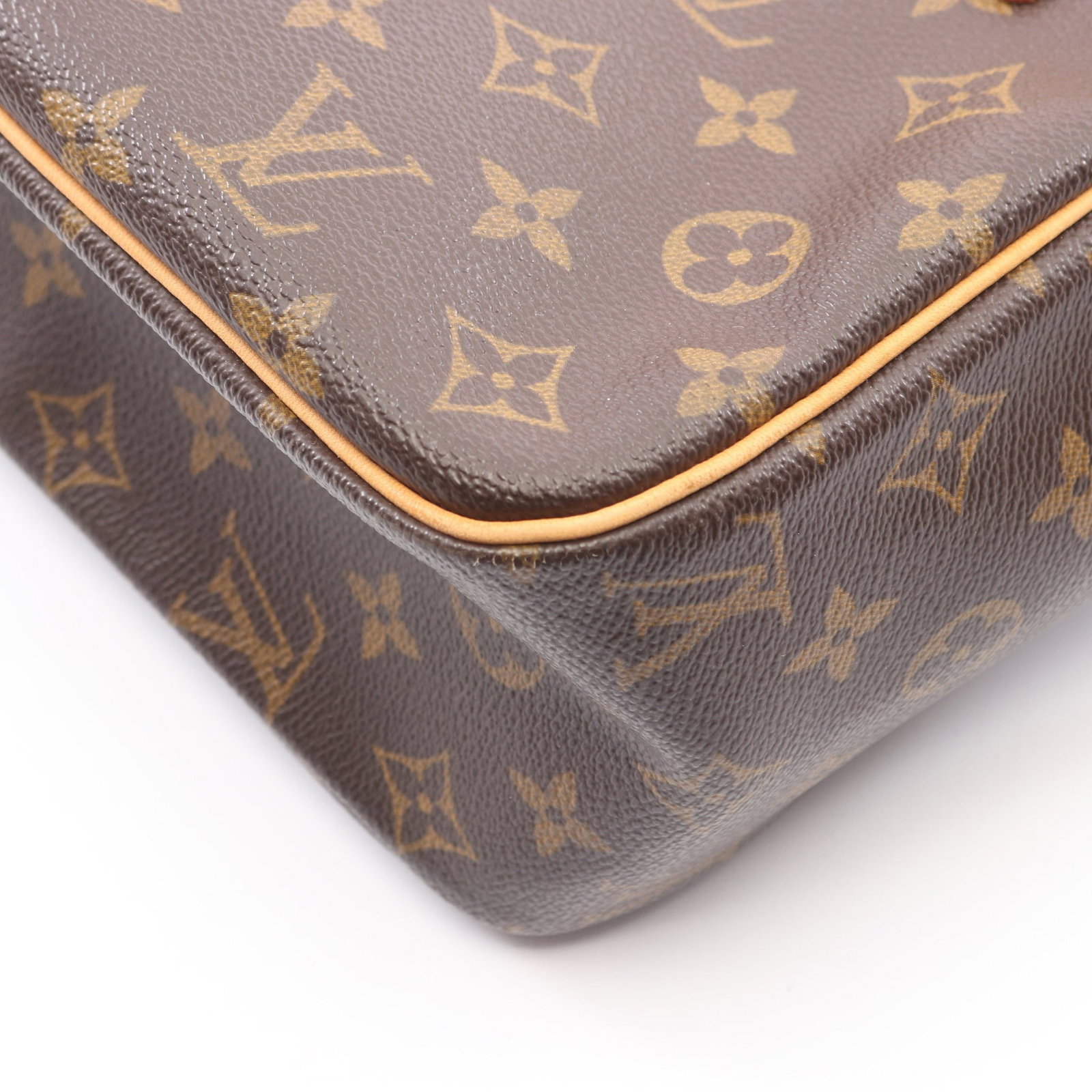 LV Cite GM Monogram Shoulder Bag - 10