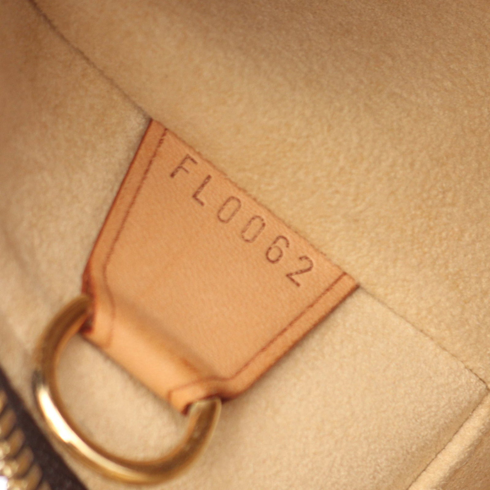 LV Cite GM Monogram Shoulder Bag - 5