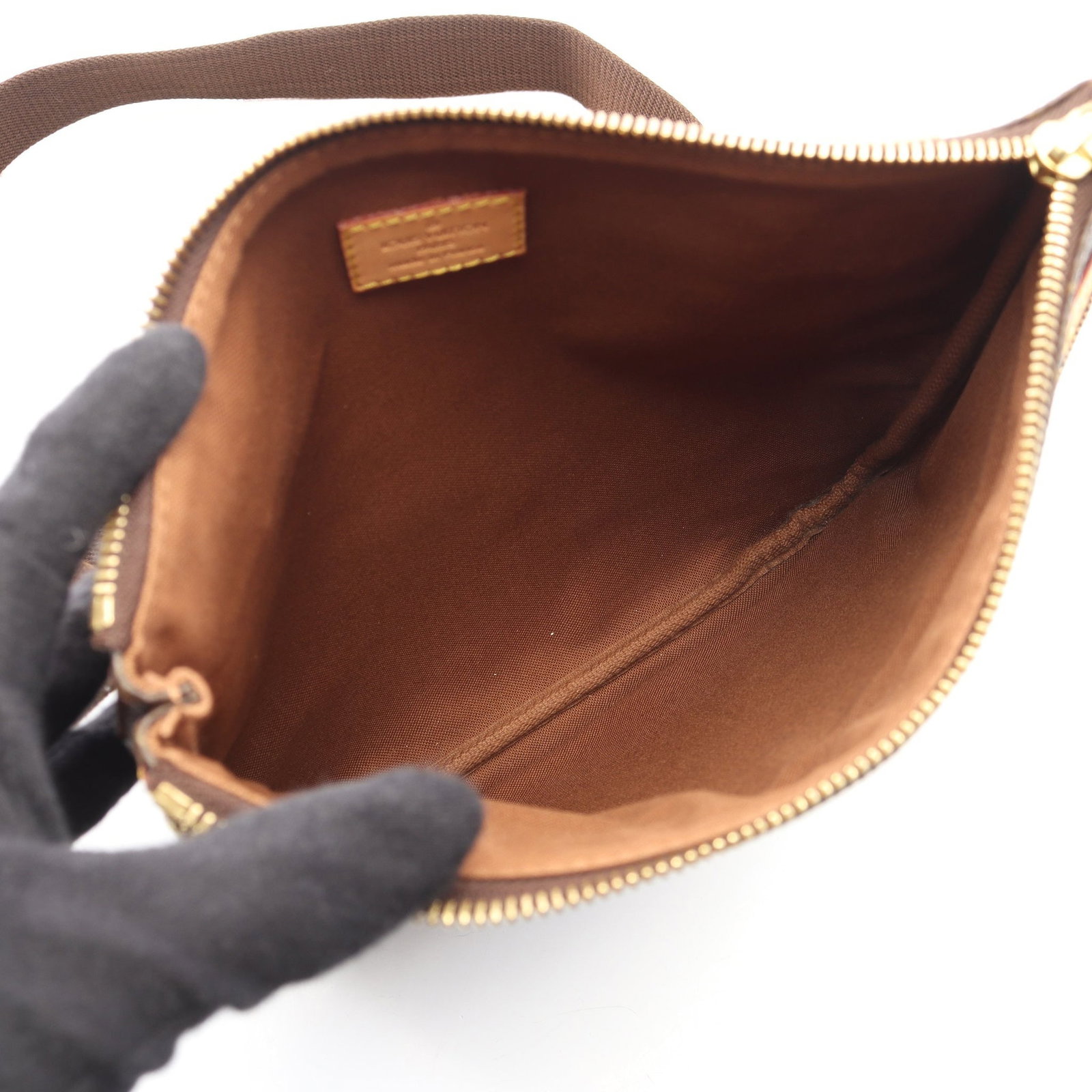 LV Pochette Bosphore Monogram Bag - 3