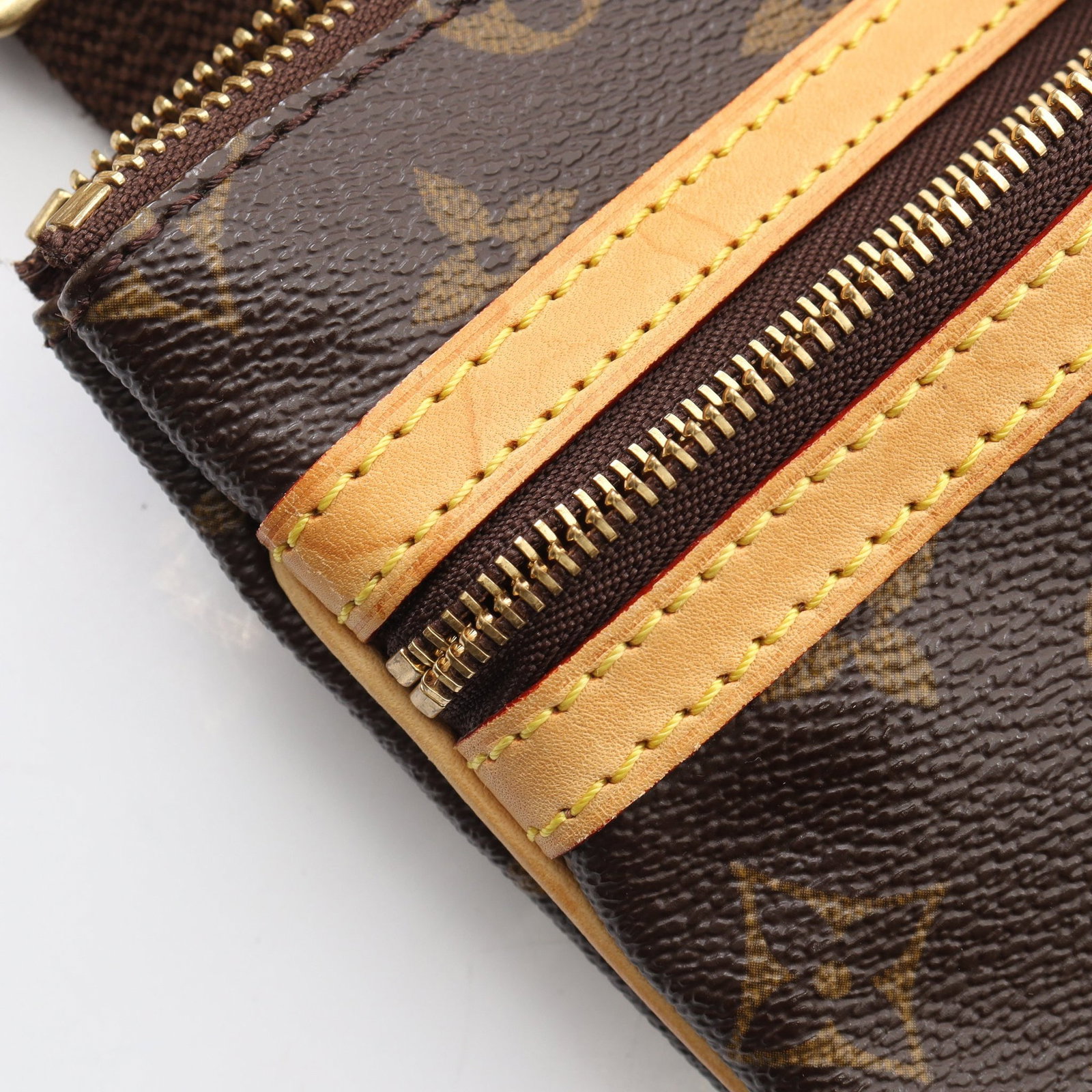 LV Pochette Bosphore Monogram Bag - 6