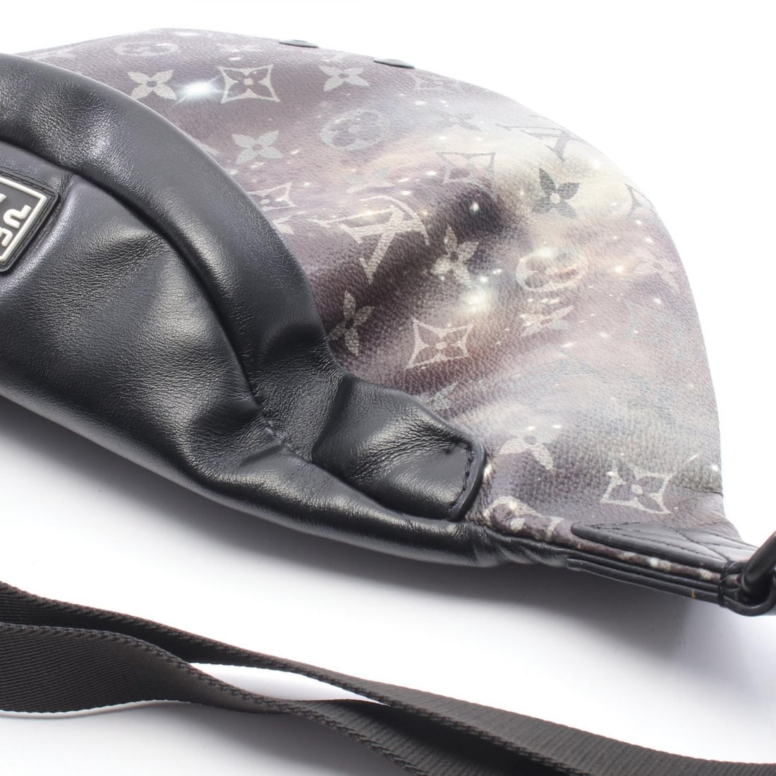 LV Discovery Bum Bag Monogram Galaxy - 5