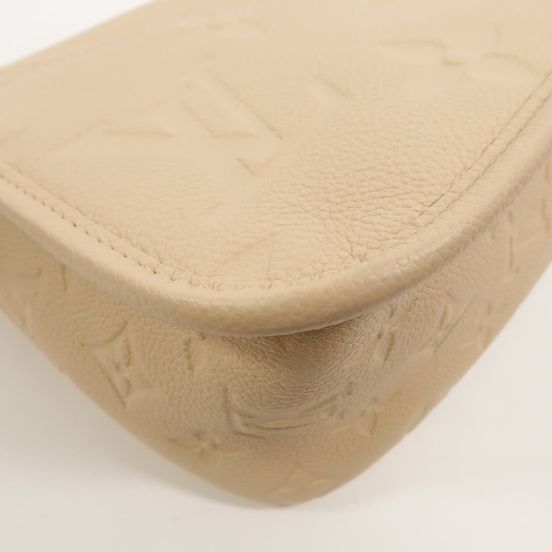 LV Diane 2 Way Empreinte Beige - 16