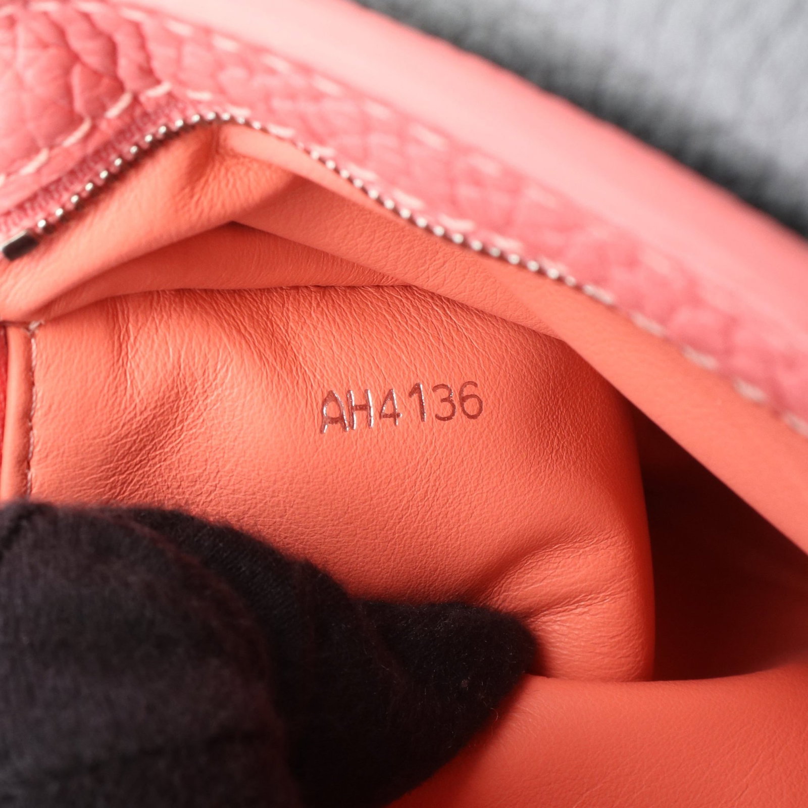 LV Capucines PM Multicolor 2WAY - 5