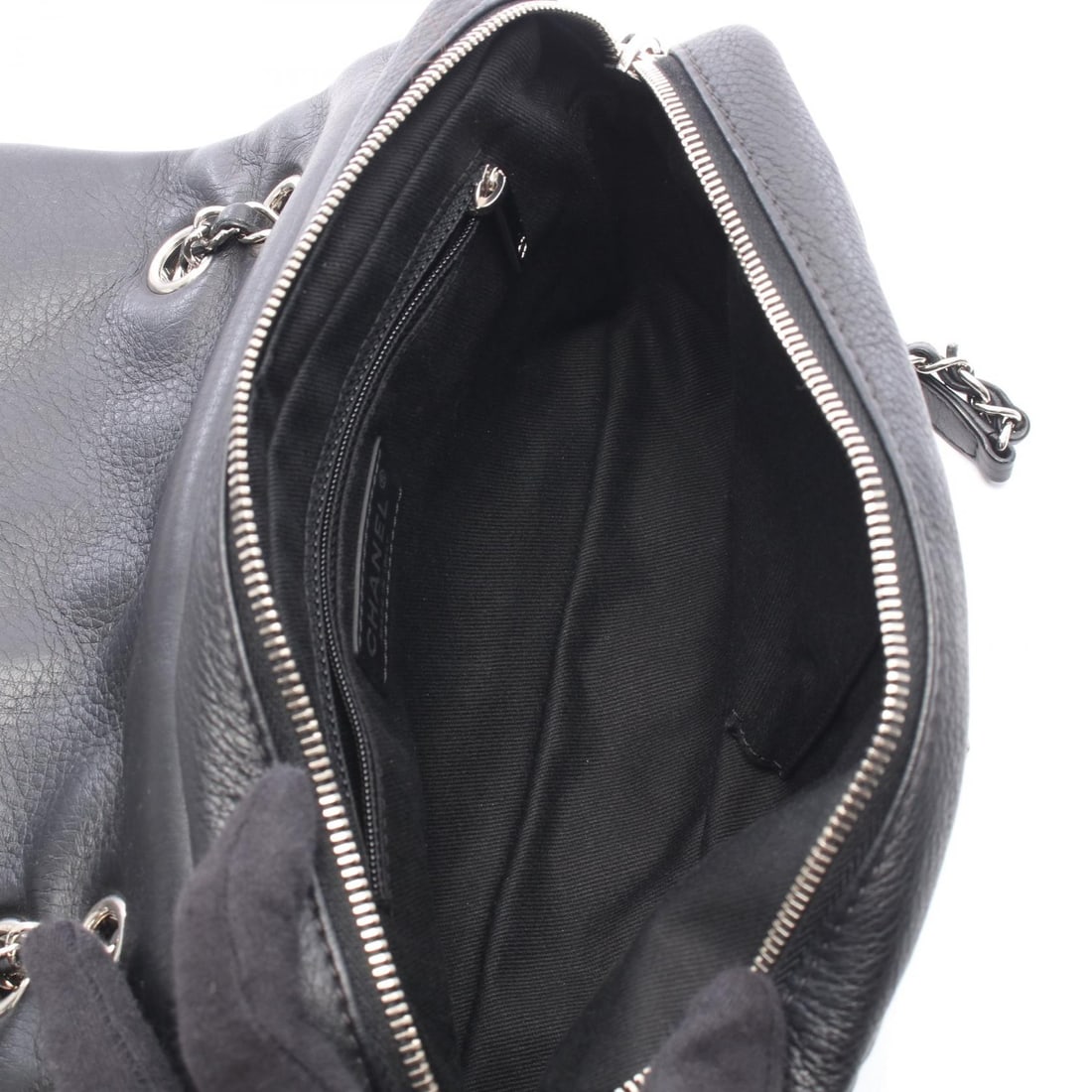 Chanel Chain Shoulder Bag Black - 3