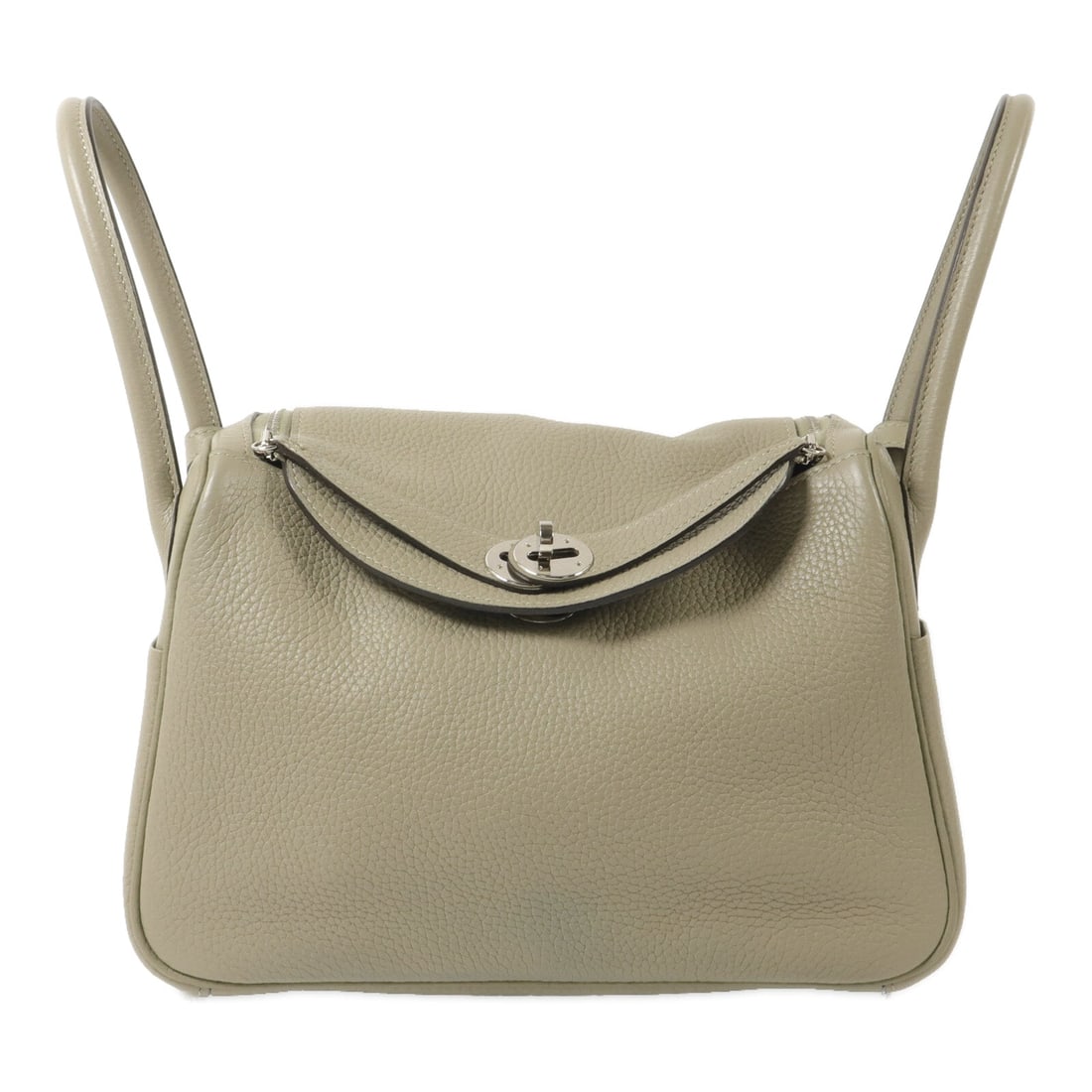 Hermes Lindy 26 Sauge: Authentic and authenticated Hermes Lindy 26 2 Way shoulder bag in Sauge Taurillon Clemence calfskin. Approx. 26W x 18H x 13D cm with 34 cm handle and 66 cm shoulder. Includes box, storage bags, and ra