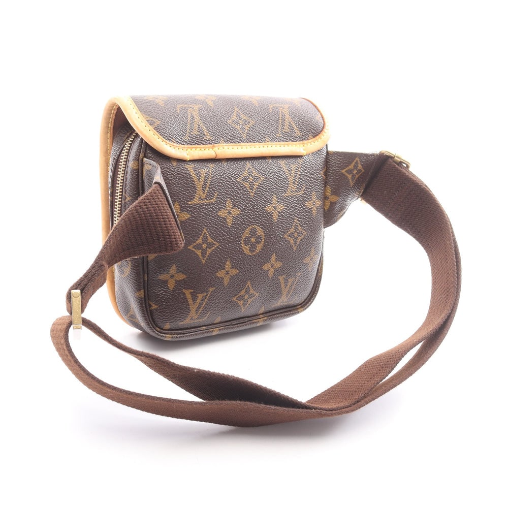 Louis Vuitton Bosphore Bum Bag: Bum Bag Bosphore body waist bag in brown Monogram canvas. Size 15 x 16 x 3.5 cm.