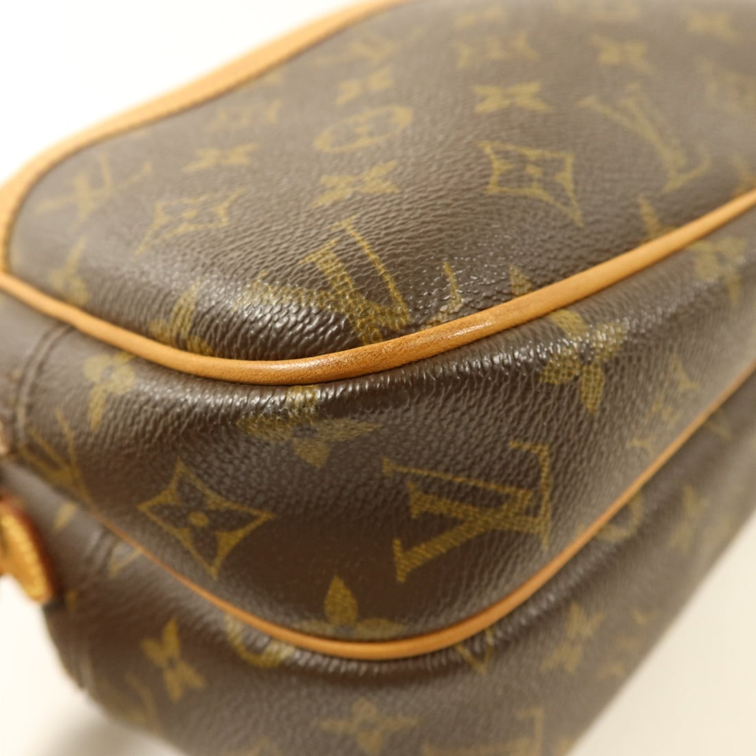 Louis Vuitton Reporter PM Monogram - 13