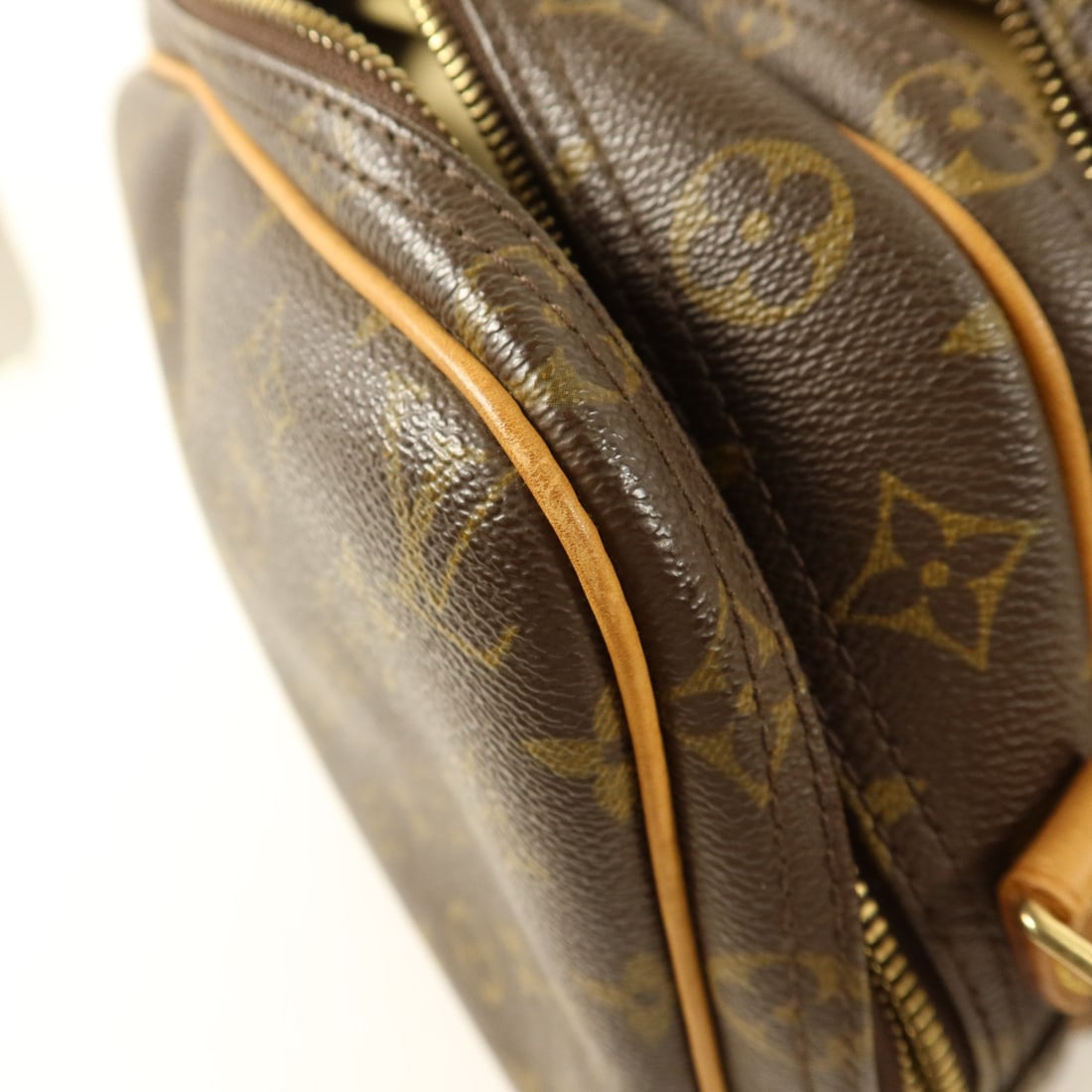Louis Vuitton Reporter PM Monogram - 16