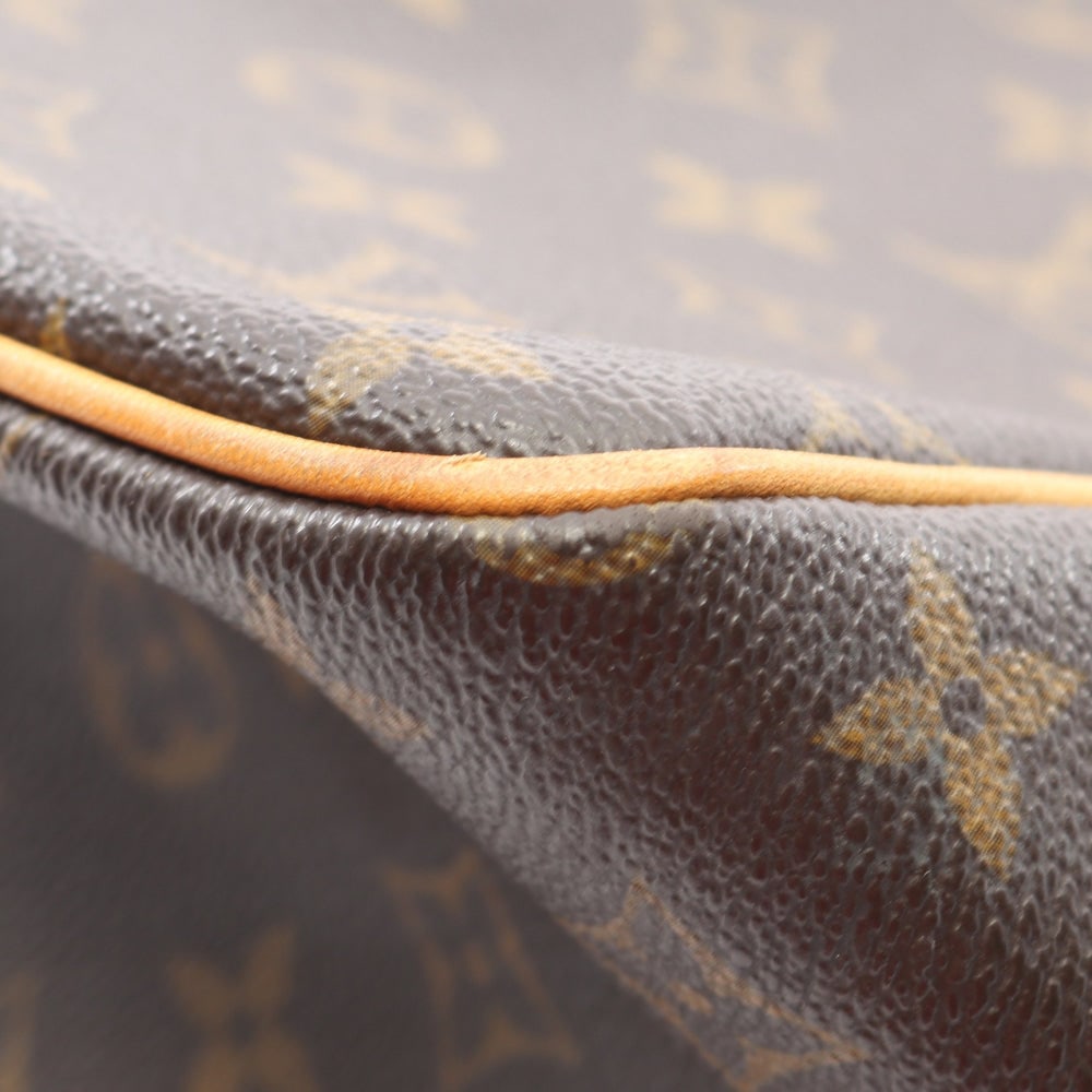 Louis Vuitton Batignolles Monogram Bag - 6