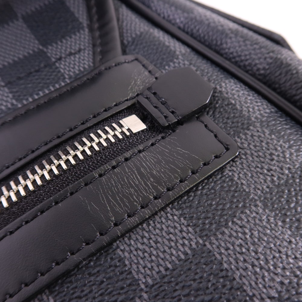 Louis Vuitton Daniel GM Graphite - 13