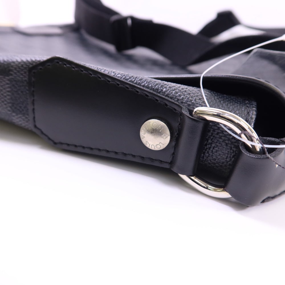 Louis Vuitton Daniel GM Graphite - 16