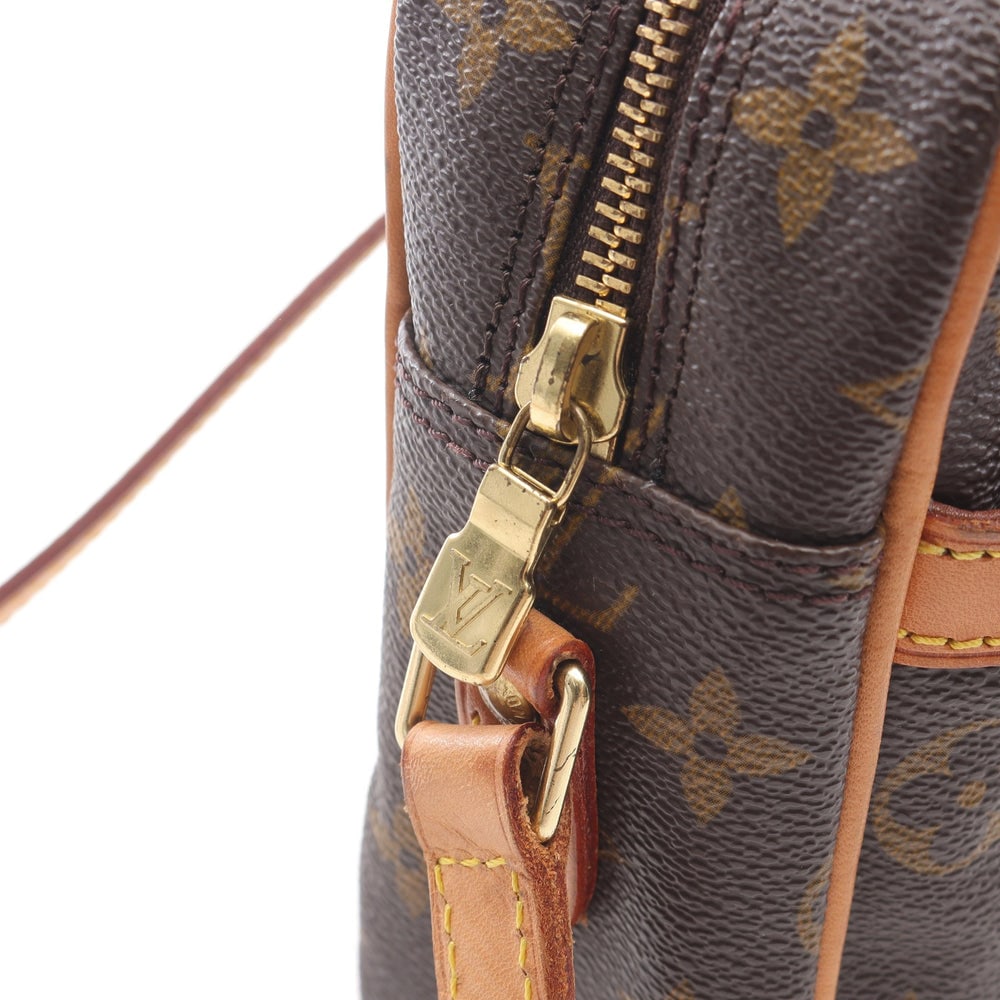 LV Trocadero 27 Monogram Bag - 11