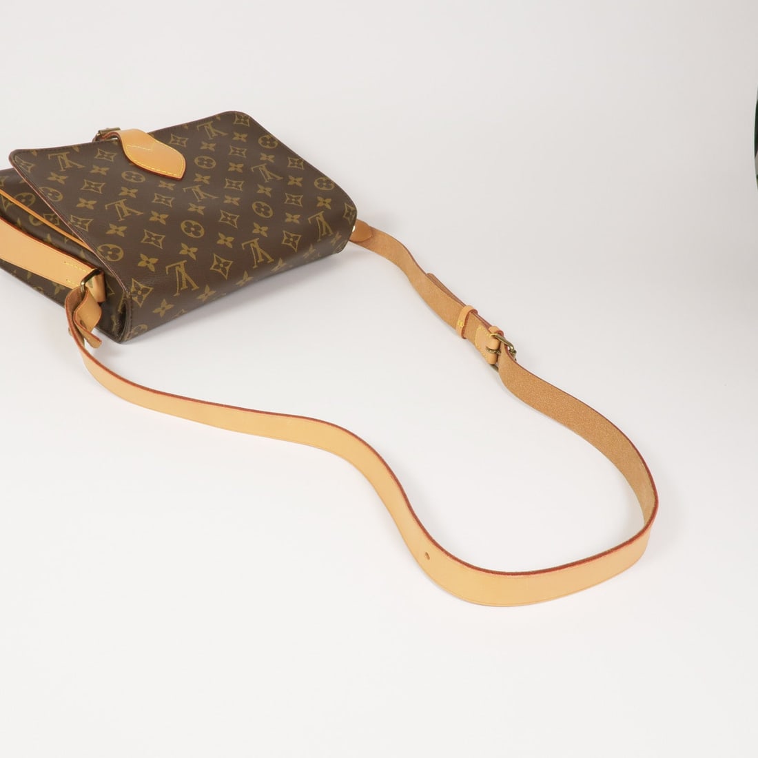 LV Cartouchiere GM 26 Monogram - 8