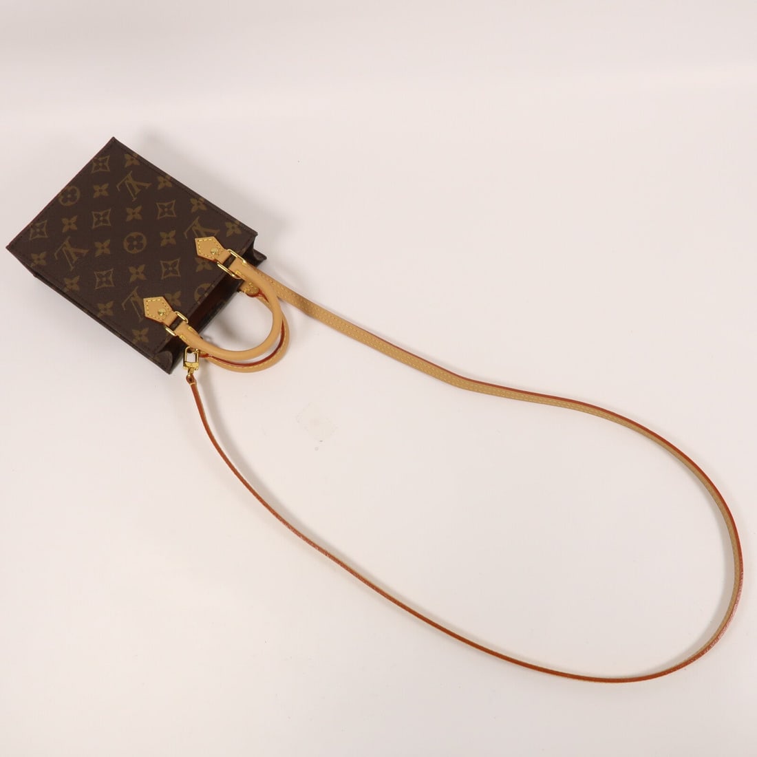 LV Petit Sac Plat Monogram - 5