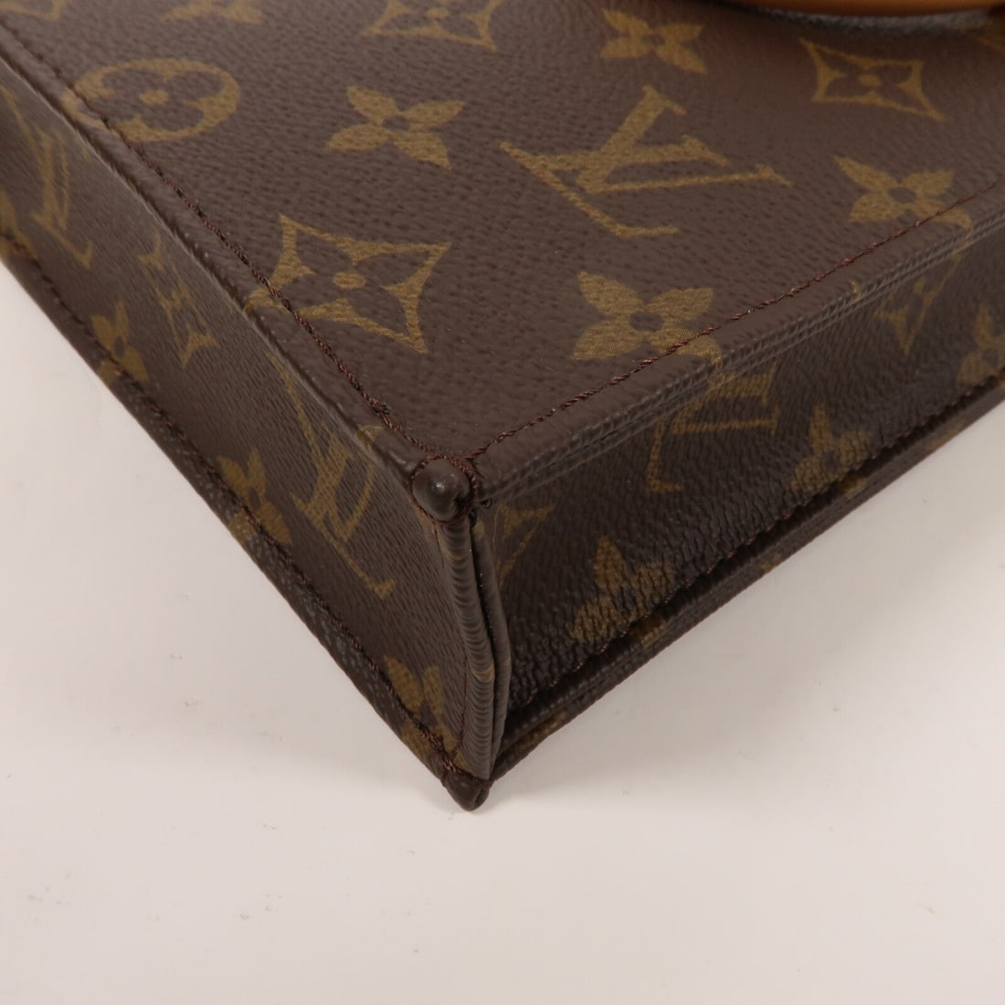 LV Petit Sac Plat Monogram - 9