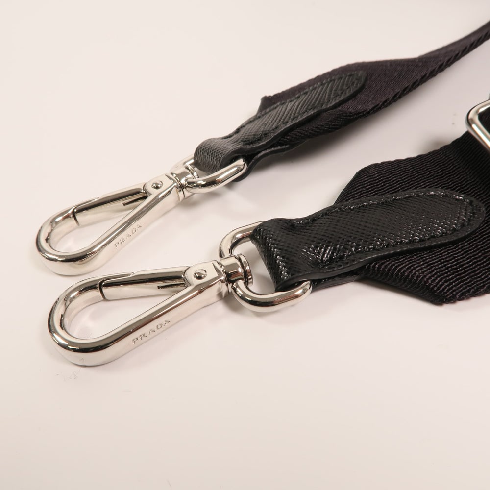 Prada Re-Edition 2005 Black - 12