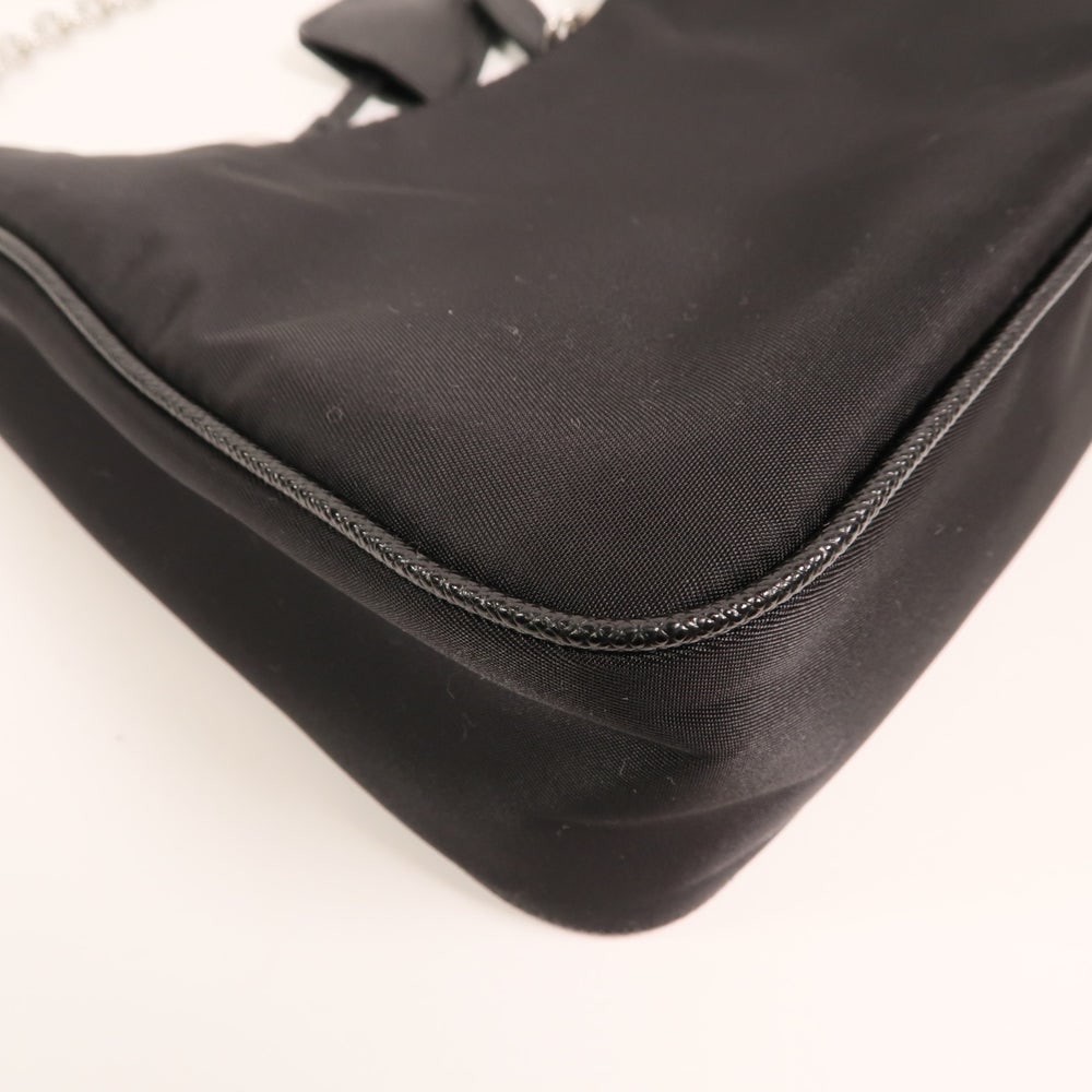 Prada Re-Edition 2005 Black - 16