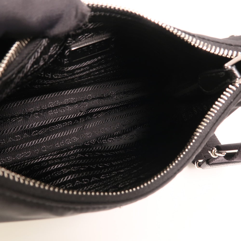 Prada Re-Edition 2005 Black - 5