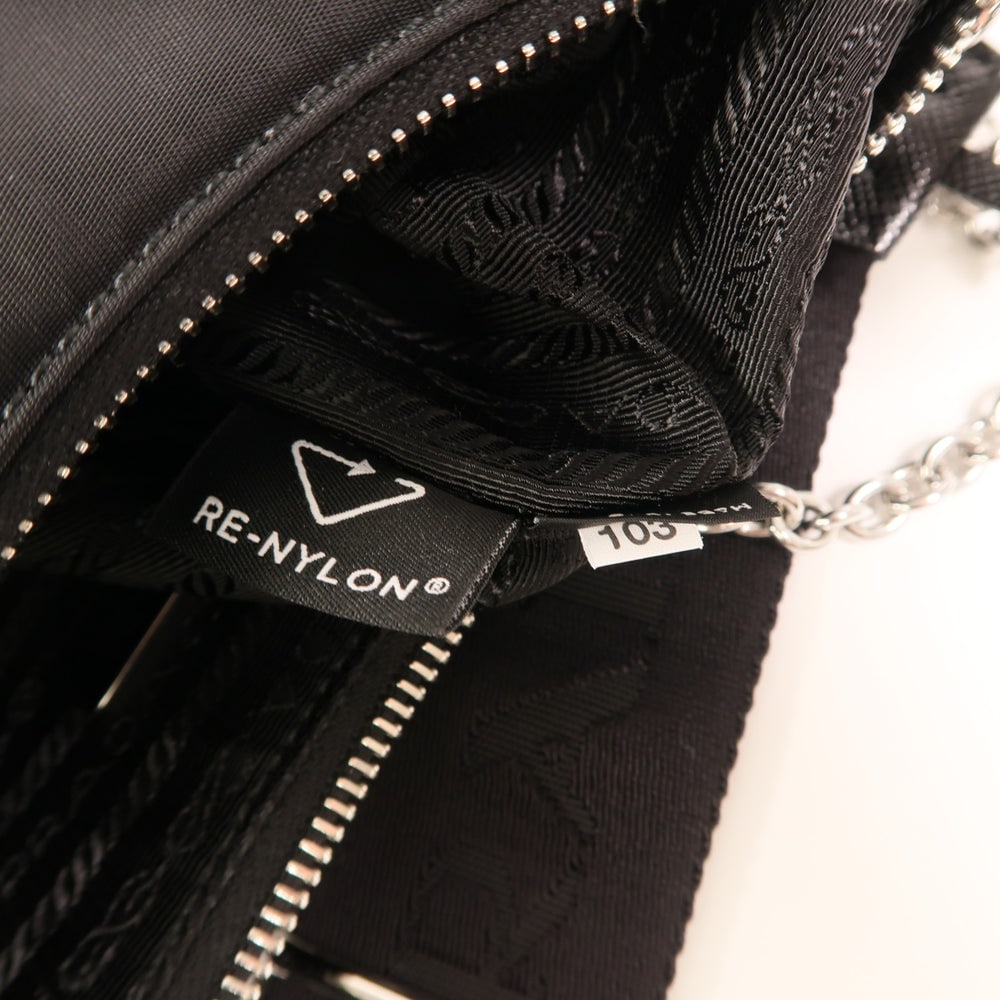Prada Re-Edition 2005 Black - 7
