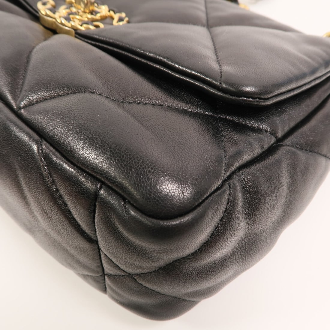 Chanel C19 Small Black - 10