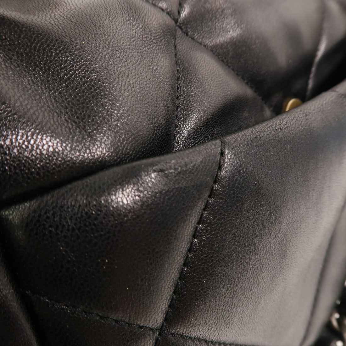 Chanel C19 Small Black - 16