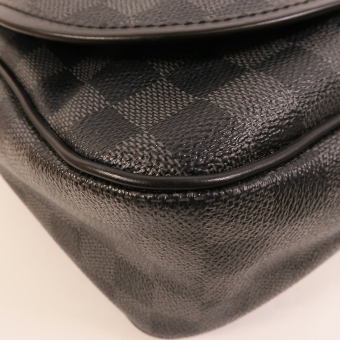 LV Daniel MM Damier Graphite Bag - 11