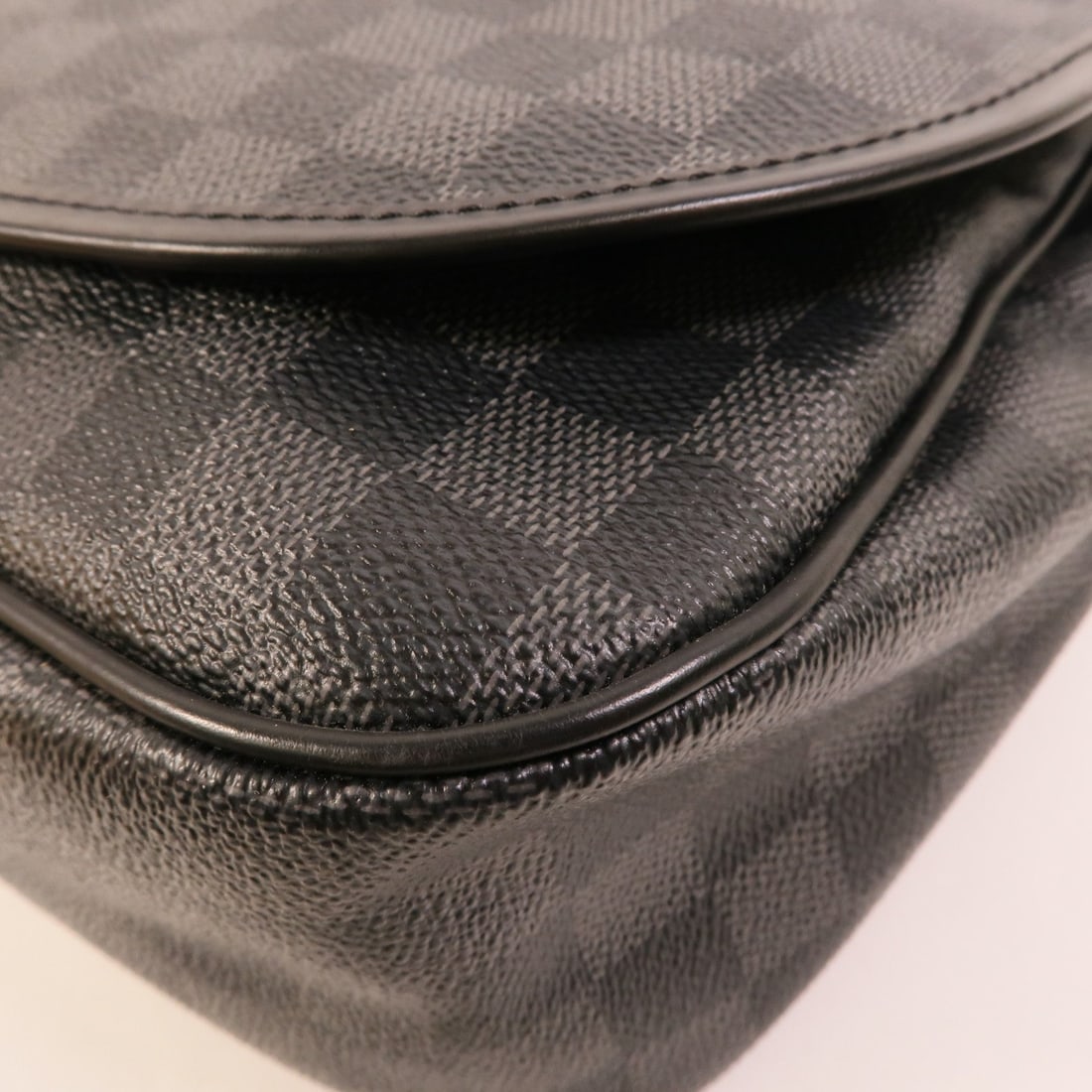 LV Daniel MM Damier Graphite Bag - 12