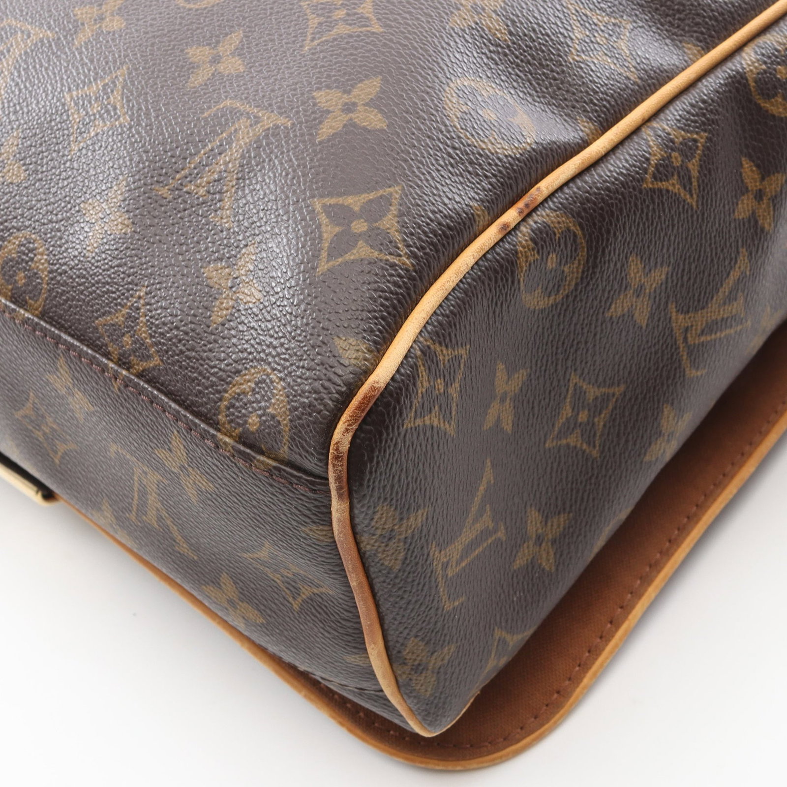 LV Aves Monogram Shoulder Bag - 11