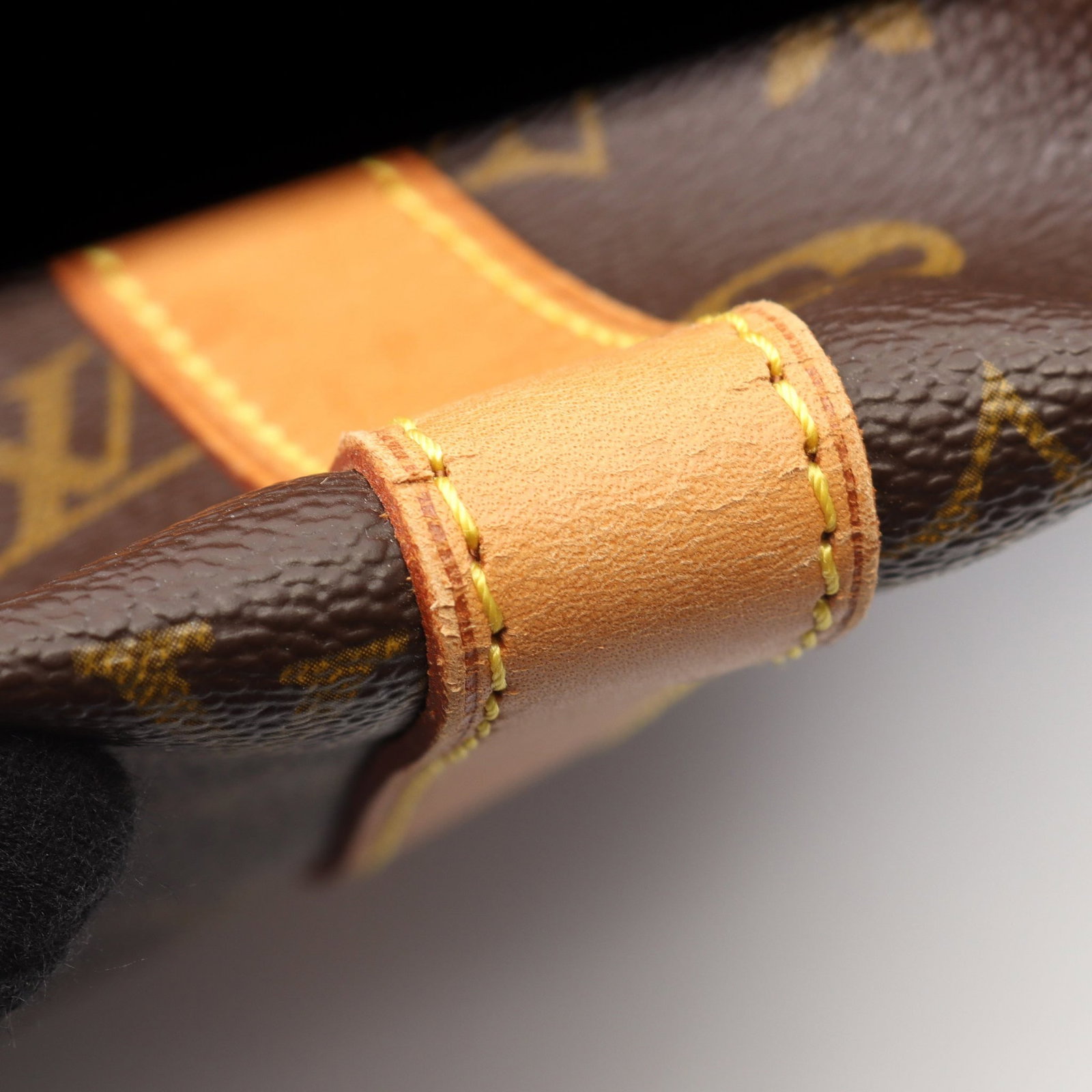 LV Keepall 45 Monogram Boston Bag - 11