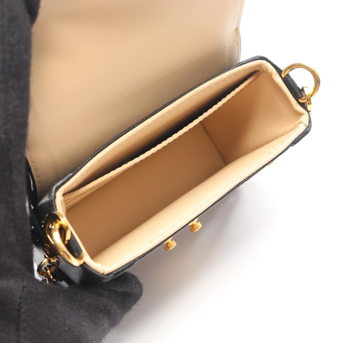 LV Essential Trunk Chain Bag - 3