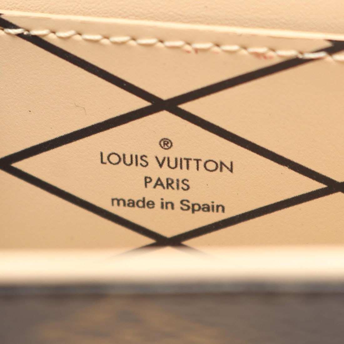 LV Essential Trunk Chain Bag - 4