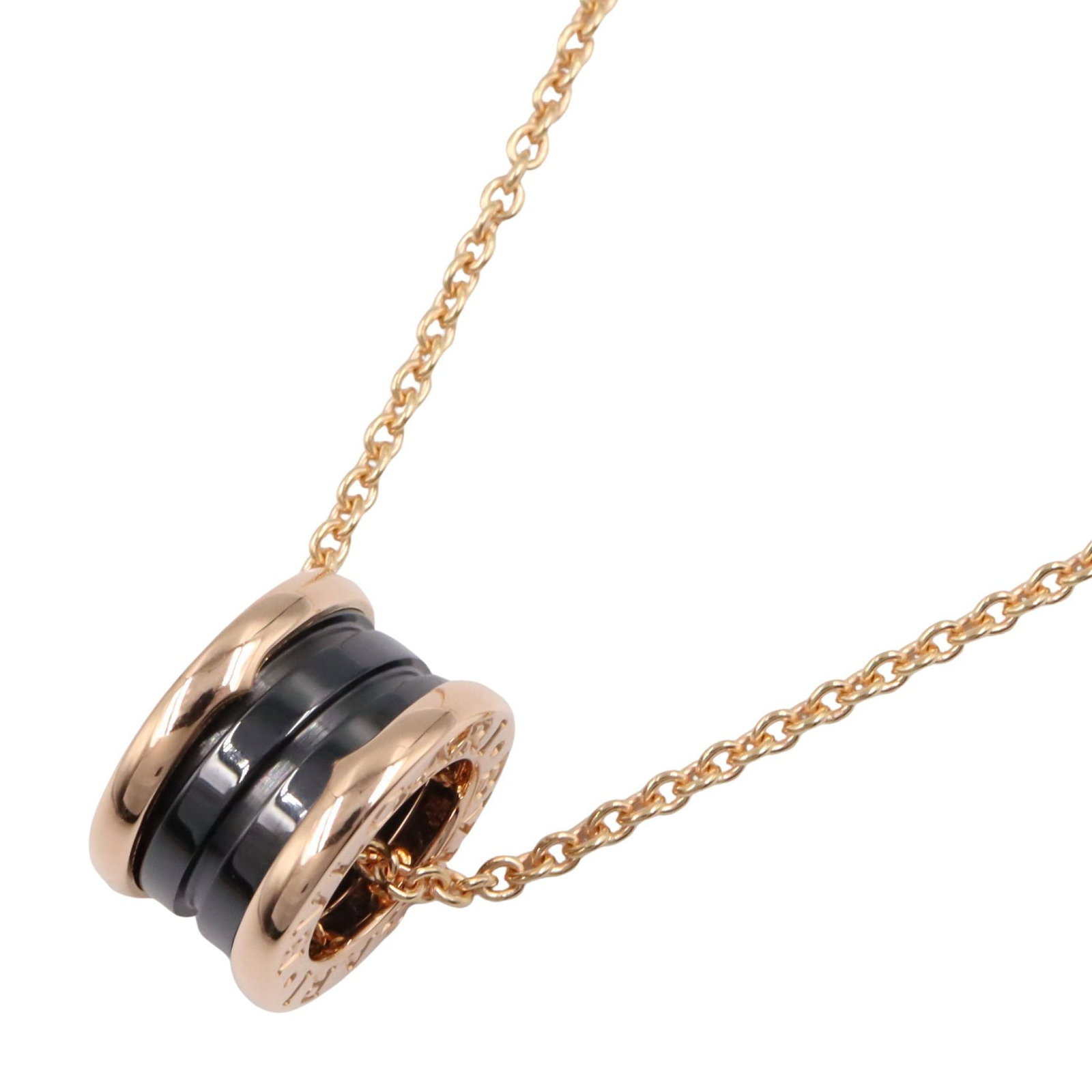 Bvlgari B.zero1 Ceramic Necklace PG: B.zero1 Ceramic necklace in K18 pink gold and black ceramic.