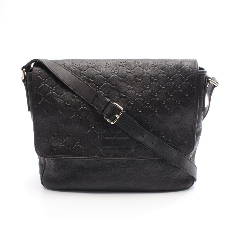 Gucci Guccissima Messenger Bag Black: Authenticated genuine Gucci Guccissima messenger shoulder bag in black leather, model 223665. Approx. H32 x W35 x D10.5 cm with 118-136 cm strap. No accessories listed.