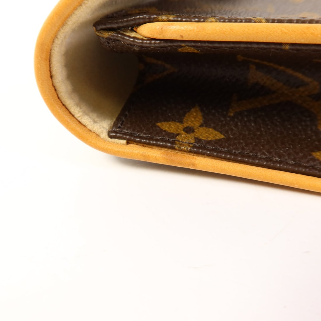 Louis Vuitton Twin PM Monogram - 17