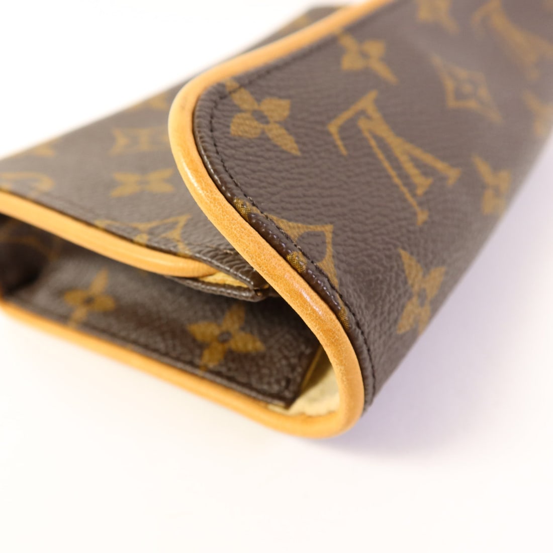 Louis Vuitton Twin PM Monogram - 18