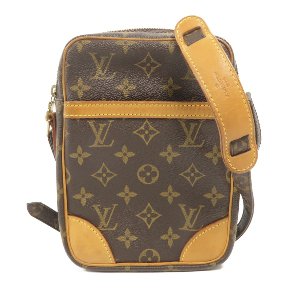 Louis Vuitton Danube Monogram: Danube shoulder bag M45266 in brown Monogram canvas. Size 15 x 21 x 5 cm.