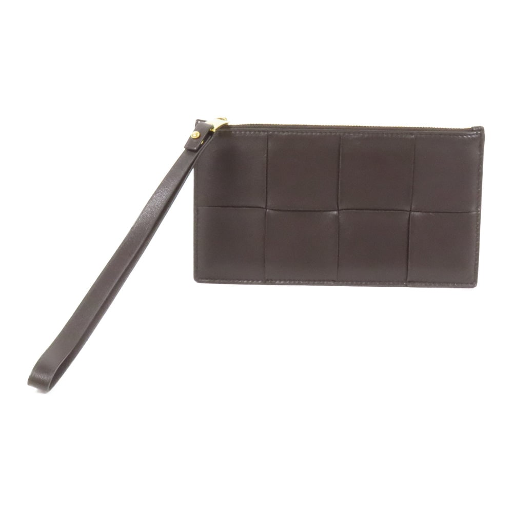 Bottega Calfskin Pouch Brown: Bottega Veneta Clutch Bag Pouch. Color: Brown / Brown. Material: Calfskin. Size: 19.5 X 11 Cm. Handle: 35 Cm.