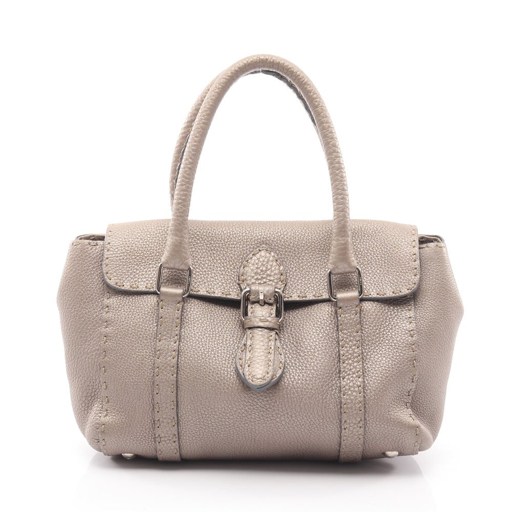 Fendi Selleria Mini Linda Beige: Fendi Selleria Mini Linda Handbag. Color: Gray Beige. Material: Leather. Size: 24/23 X 18 X 10 Cm. Handle: 38 Cm.