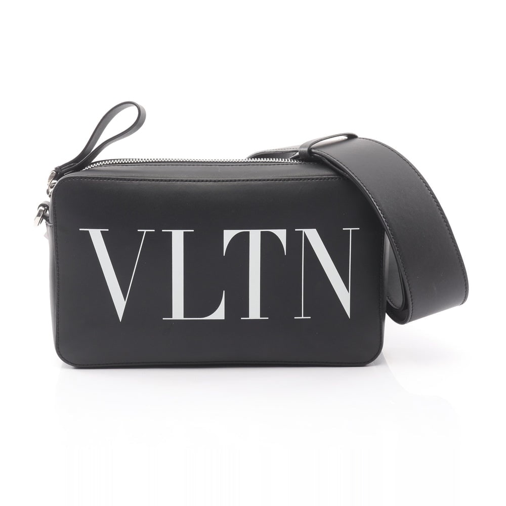 Valentino Garavani VLTN Bag Black: Black leather shoulder bag. 23.5 x 14 x 5 cm.