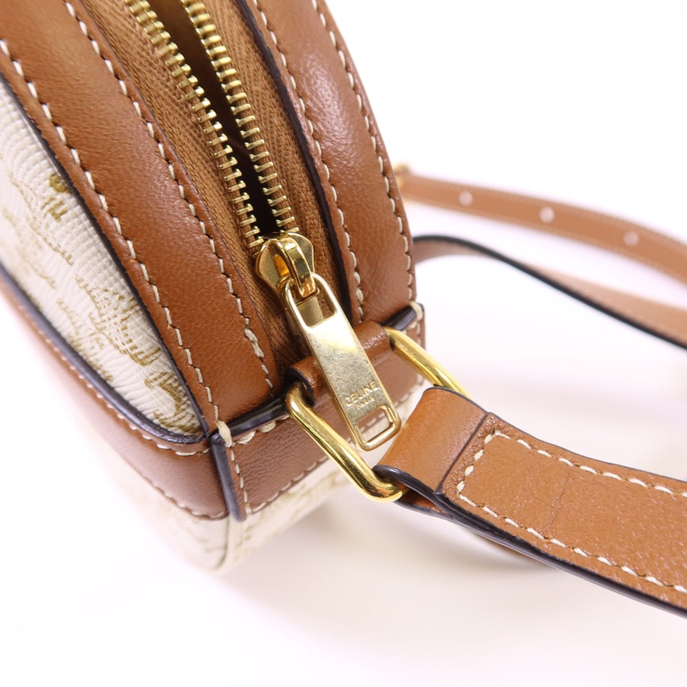 Celine Triomphe Round Shoulder Bag - 10