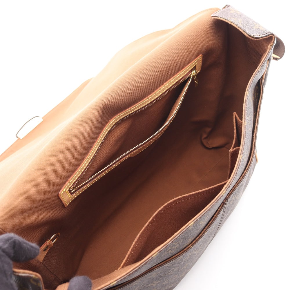 Louis Vuitton Aves Monogram - 3