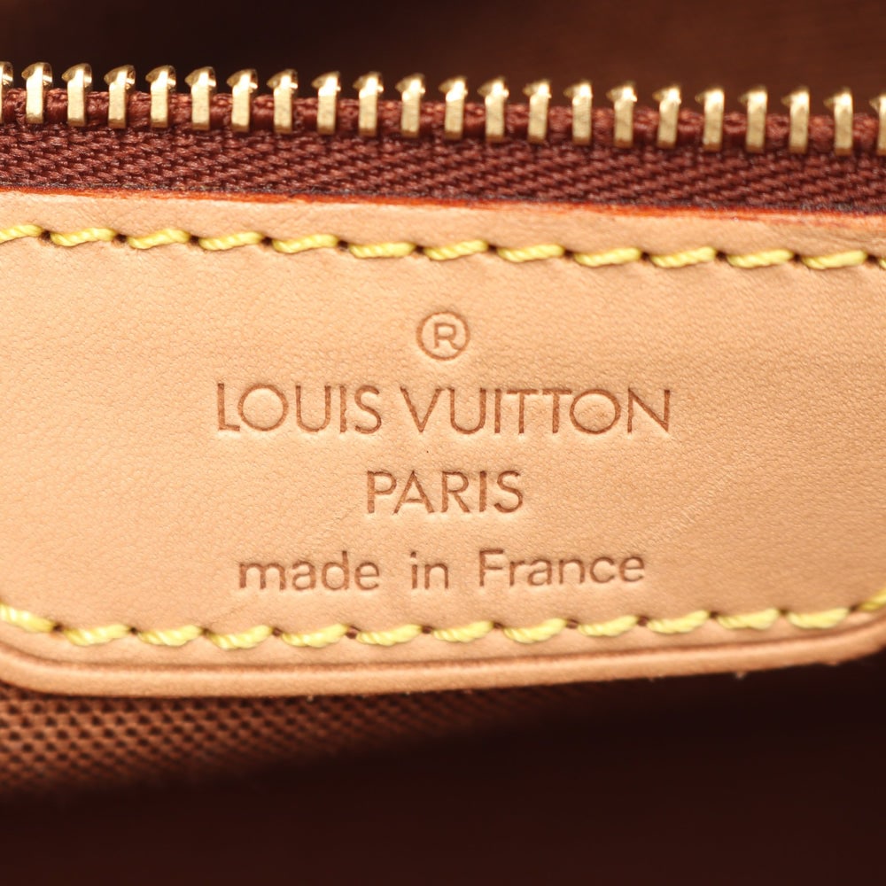 Louis Vuitton Aves Monogram - 4