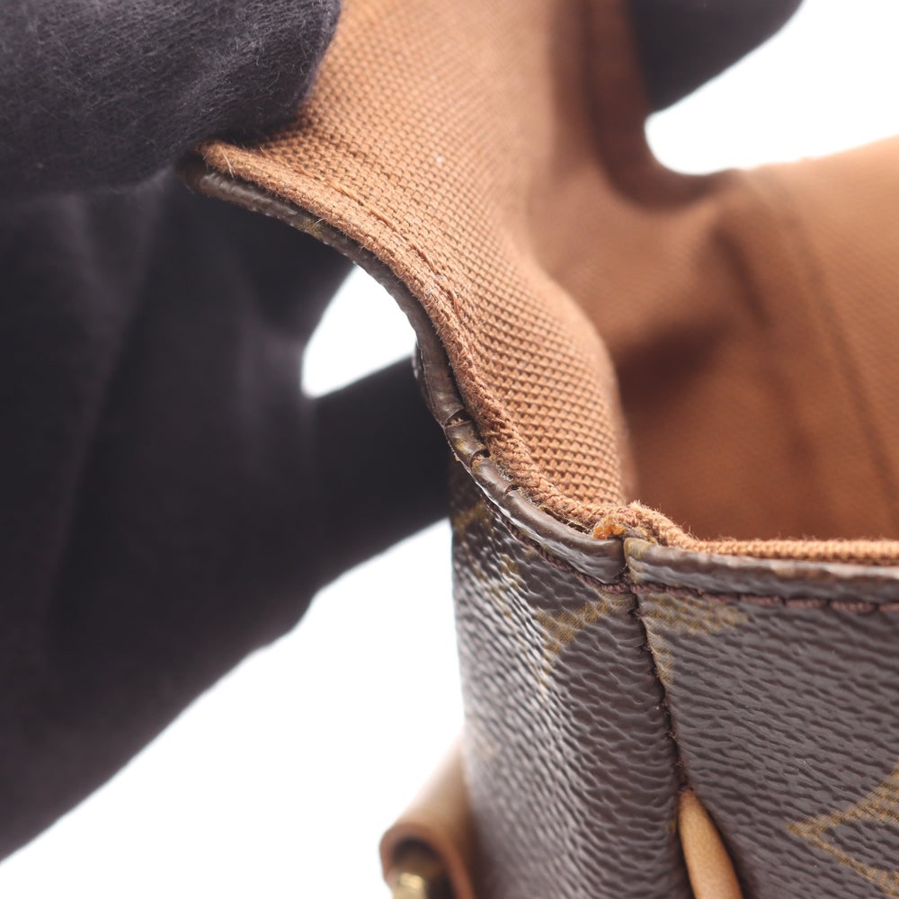 Louis Vuitton Aves Monogram - 6