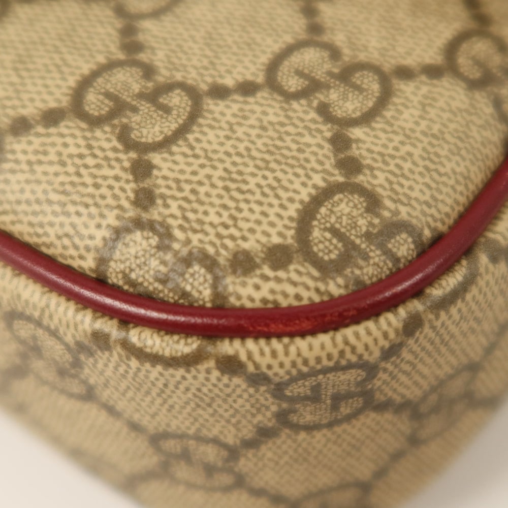 Gucci Horsebit 1955 East West: Horsebit 1955 East West 2 way shoulder bag 815206 in GG Supreme canvas. Includes storage bags and shoulder strap. Size 24 x 13 x 6.5 cm.