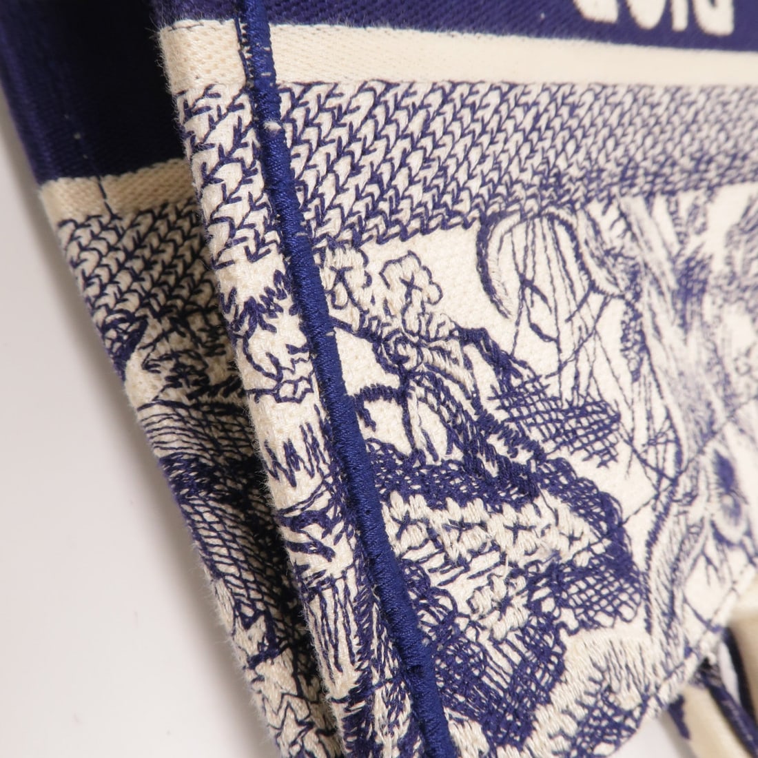 Dior Book Tote Medium - 16
