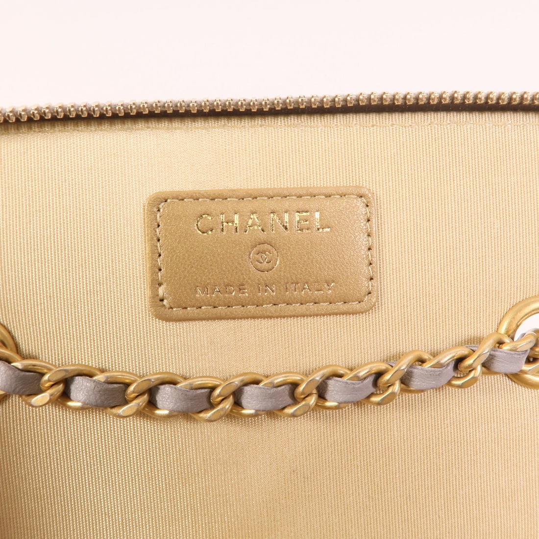 Chanel Vanity Case Gold Ball - 9